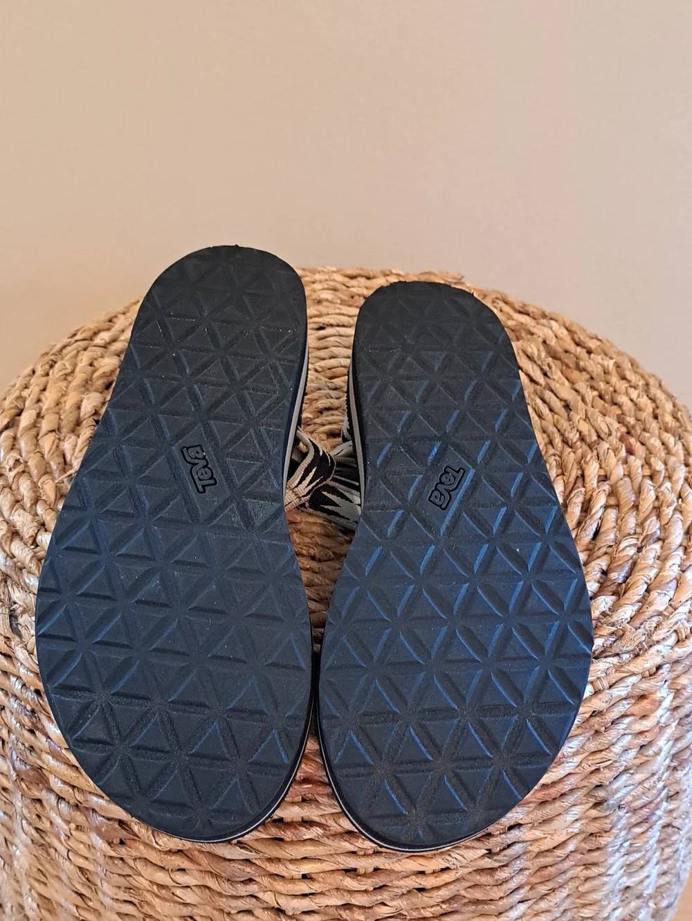 Teva Womens Midform Universal Black/White Print Nylon Strap Outdoor Sandals 10